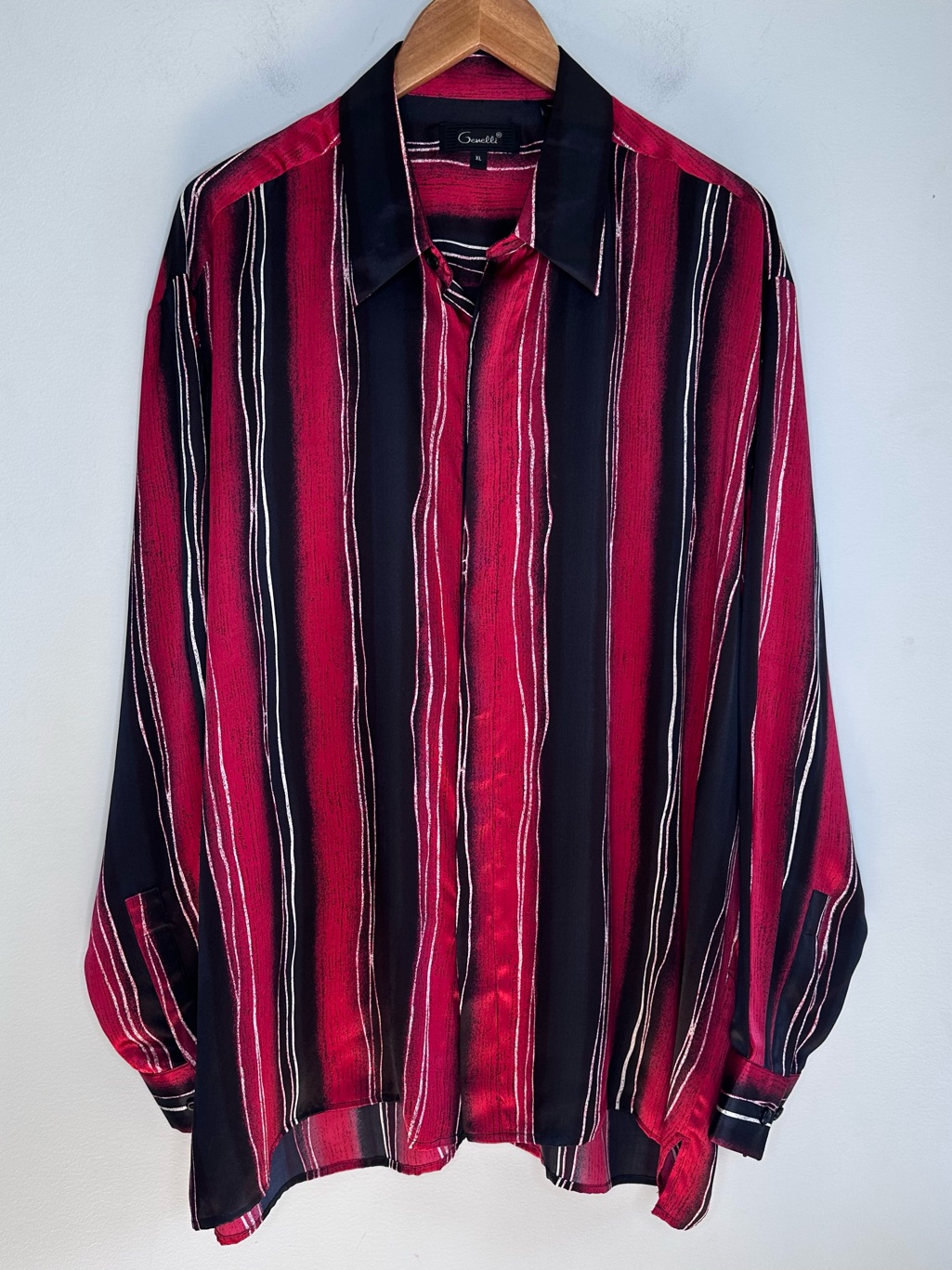 Genelli Menâs 100% Washable Silk Red Black Stripe Hidden Buttons Shirt